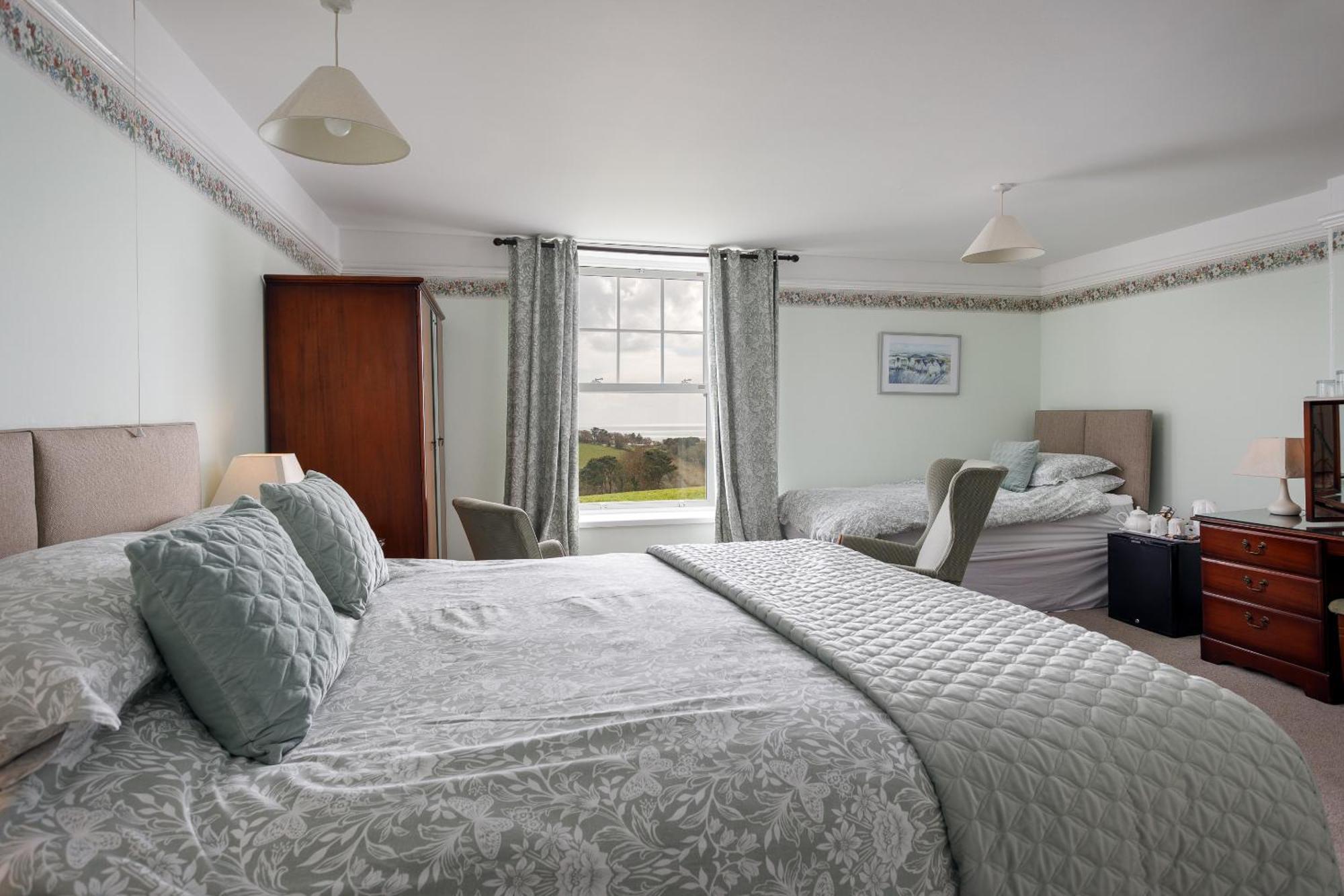 Bed and Breakfast Bucklawren Farm Лоо Номер фото
