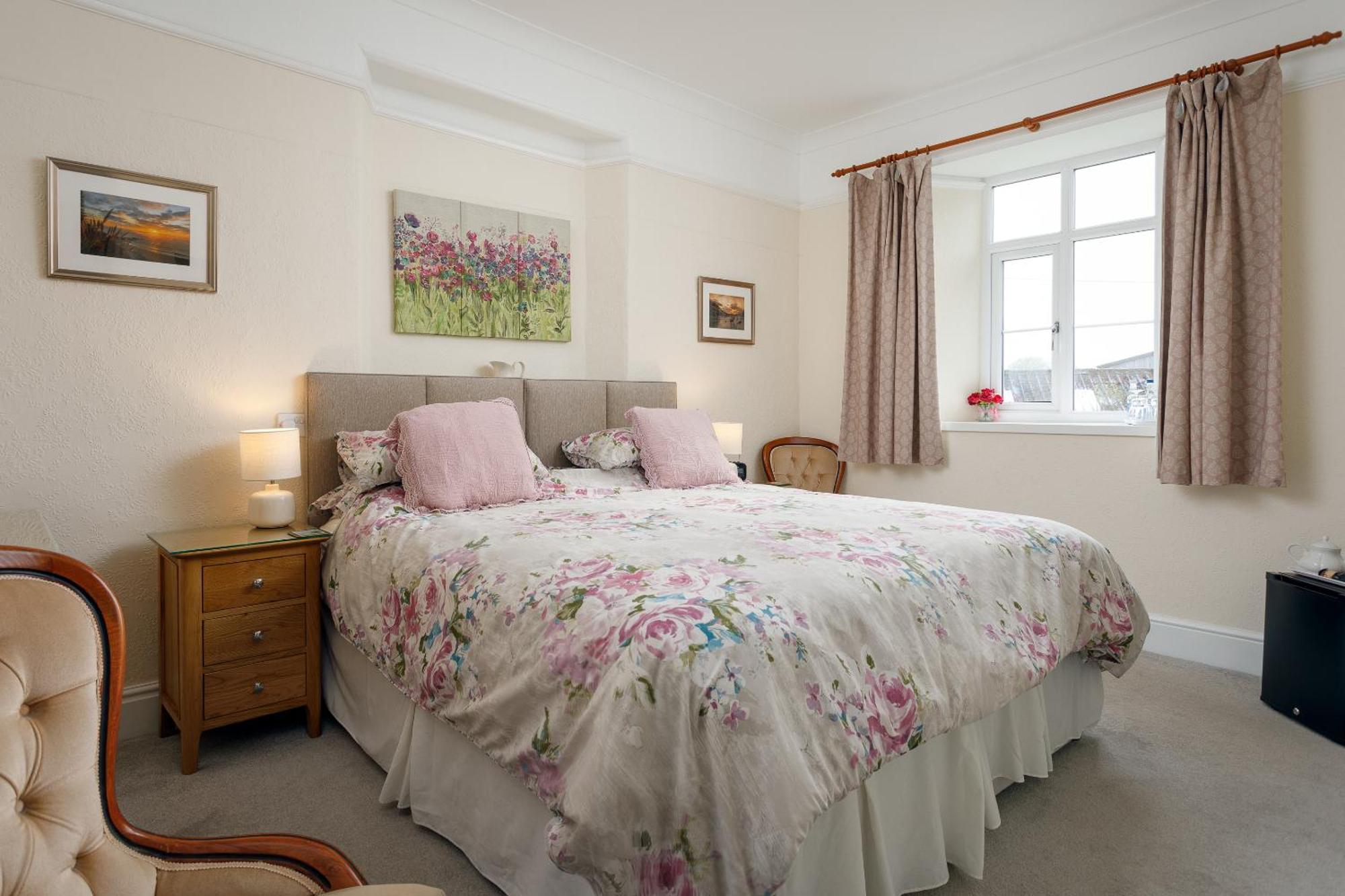 Bed and Breakfast Bucklawren Farm Лоо Номер фото